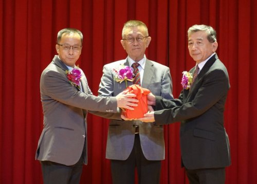 傳承使命 開創新局 南開科技大學舉行第九任校長佈達暨交接典禮　林尚平教授接任校長